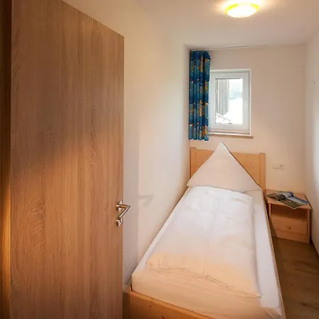 Lantgård Gaisbock Der *